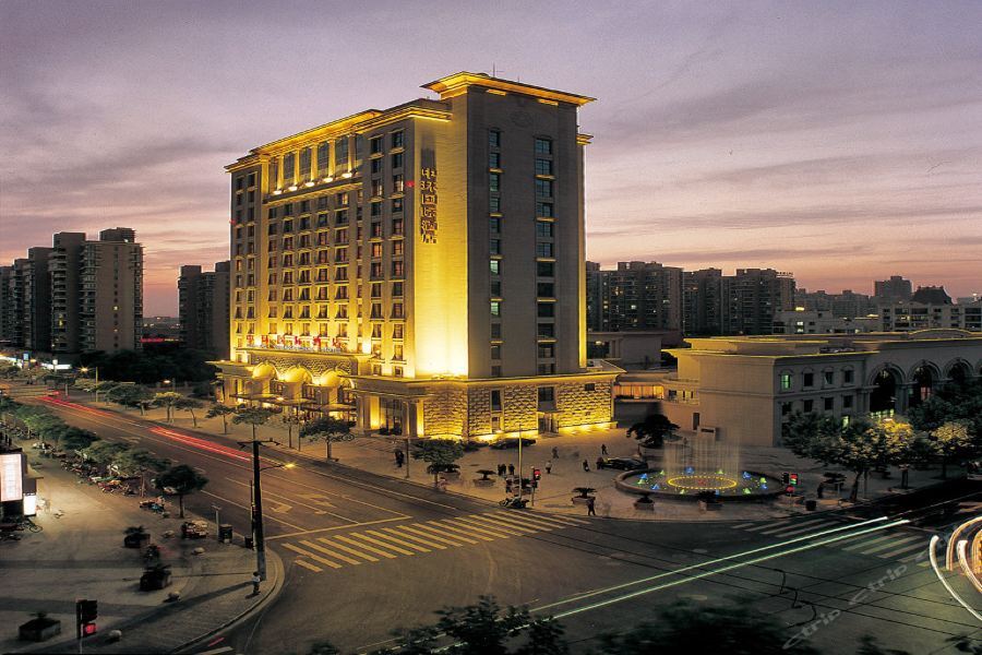 Central International Hotel Shanghai Exterior foto